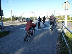 Pyöräilijöitä Tourulassa.