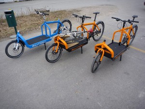 Keski-Suomen kolme ensimmäistä Bullittia juuri saapuneina 2011.